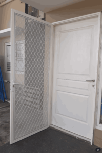 Pintu Kasa Nyamuk_11zon